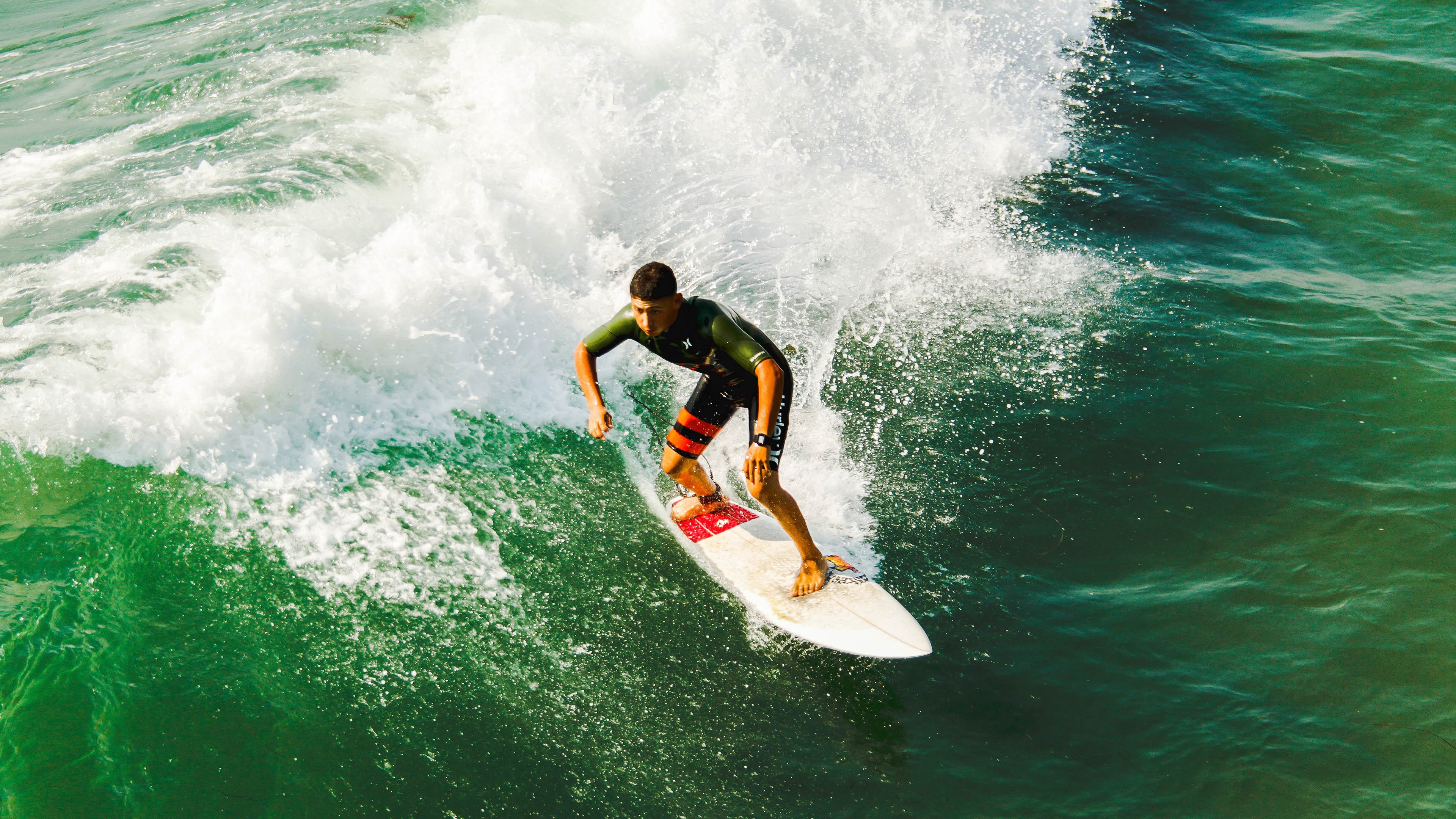 开云体育世界杯-桑巴舞步搅动欧陆铁骑，巴西力克奥地利，阿方索·戴维斯独木难支闪耀全场
